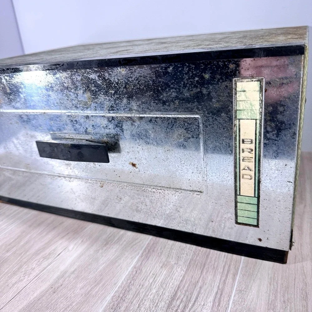 Vintage Kromex Metal Bread Box Made in USA Mid Century Kitchen Storage‎